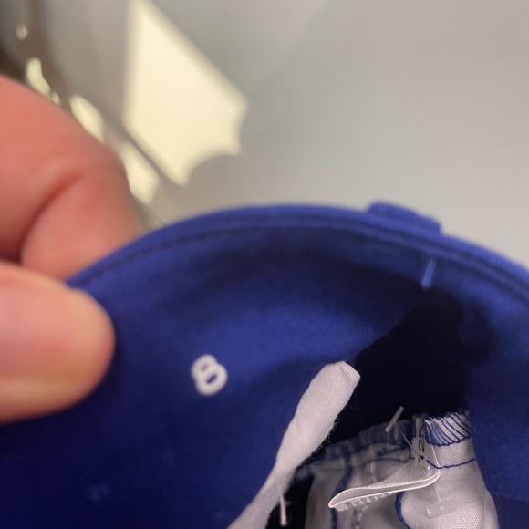 St. John's Women's Capri Pants - Picture 6 of 6